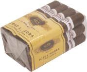 José L. Piedra Petit Cazadores packaging