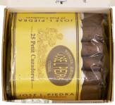 José L. Piedra Petit Cazadores packaging