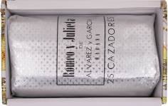 Romeo y Julieta Cazadores packaging